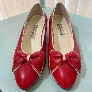 Vintage Printemps Red Size 24 Bow Kitten Heels